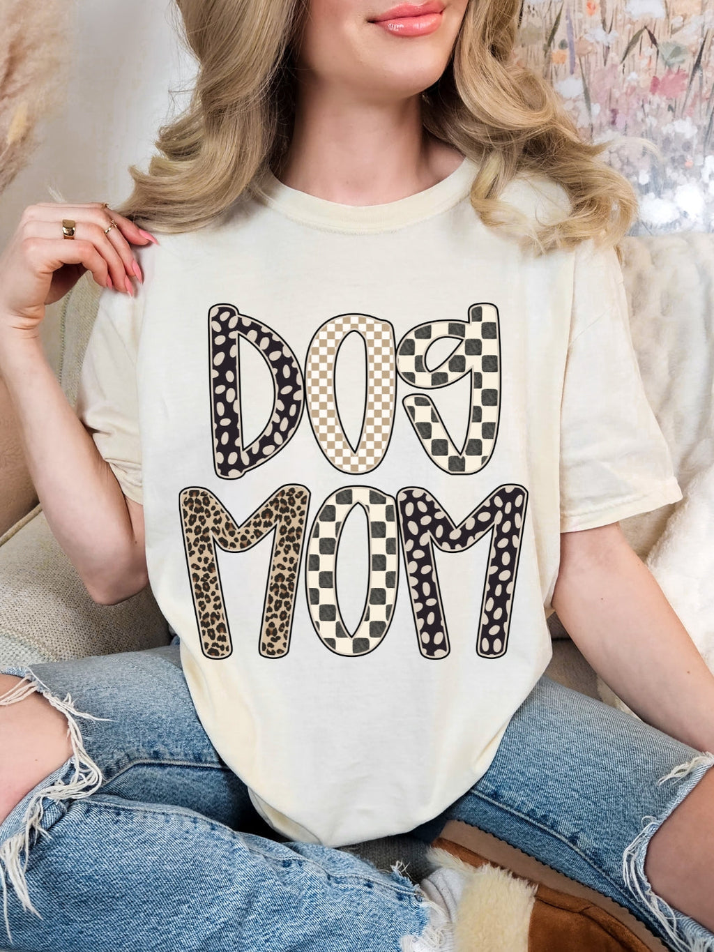 Comfort Colors Dog Mom Checkered Leopard Print T-Shirt